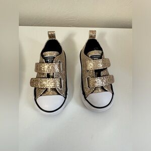 Baby glittery converse size 5